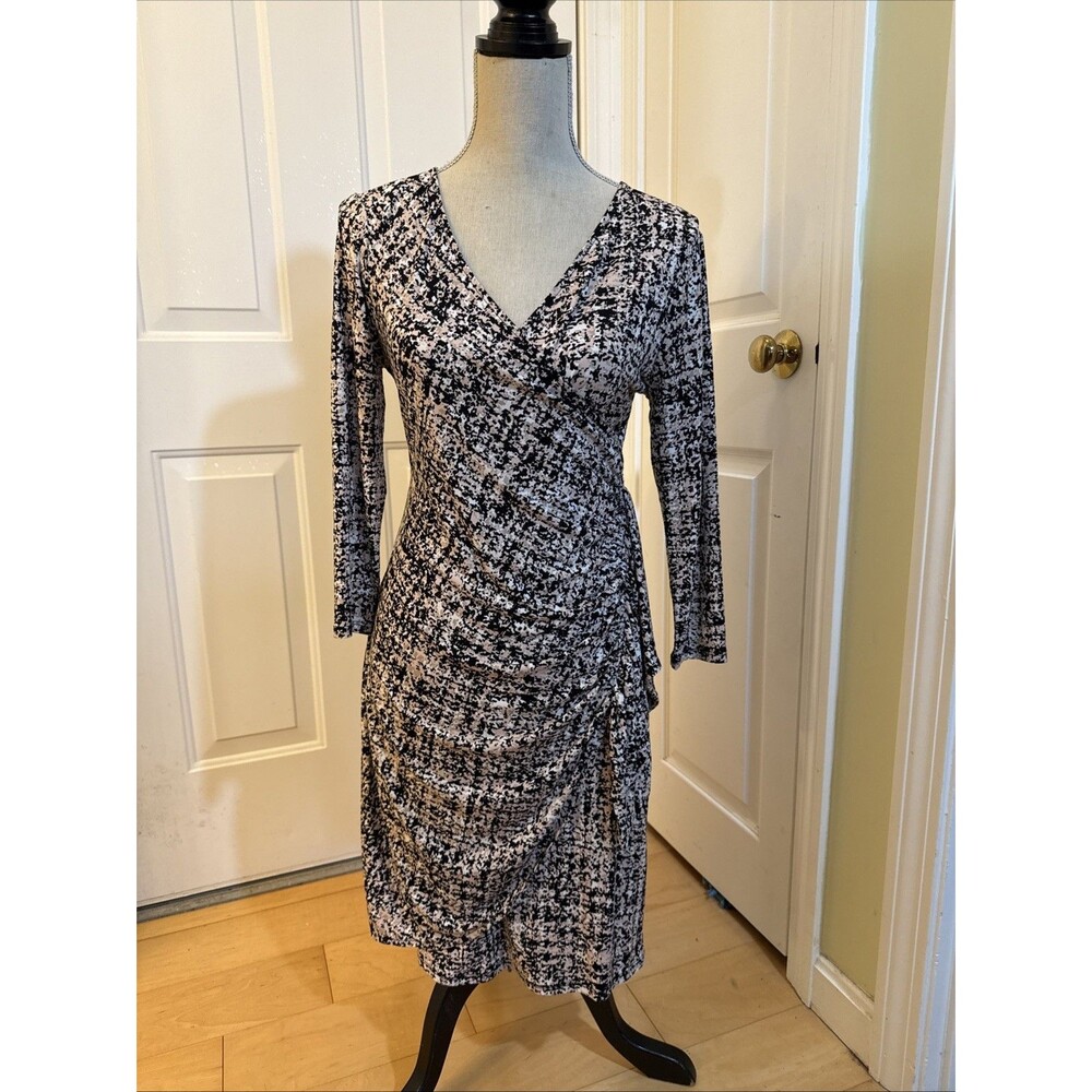 ABSTRACT ART Calvin Klein light pink print wrap style dress size 8 longsleeved